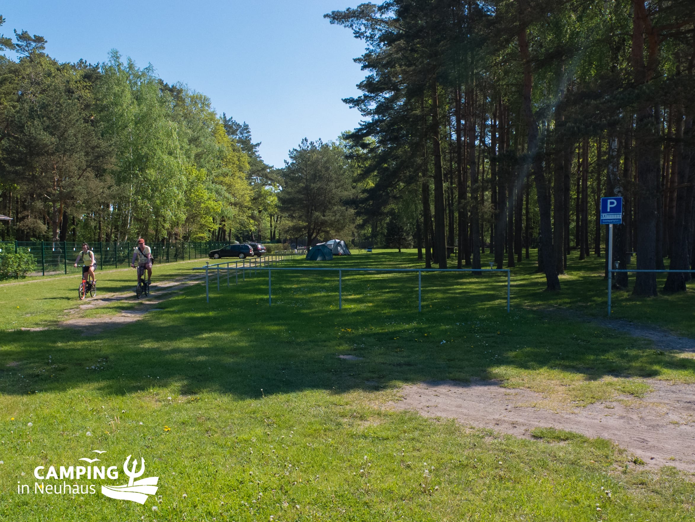 Blick in den Zeltbereich von Camping in Neuhaus